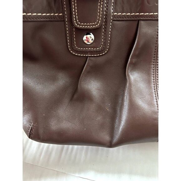 Coach Brown Leather Soho Tote Shoulder Bag and Bifold Signature Wallet Set - Picture 9 of 16